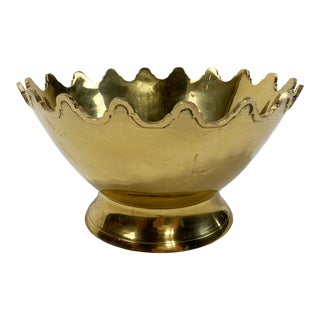 Scalloped Edge Brass Bowl Compote Mottahedeh Style For Sale