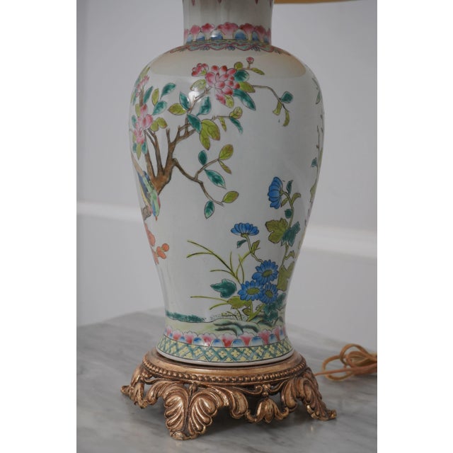 Chinoiserie Porcelain Asian Inspired Table Lamp For Sale In Philadelphia - Image 6 of 9