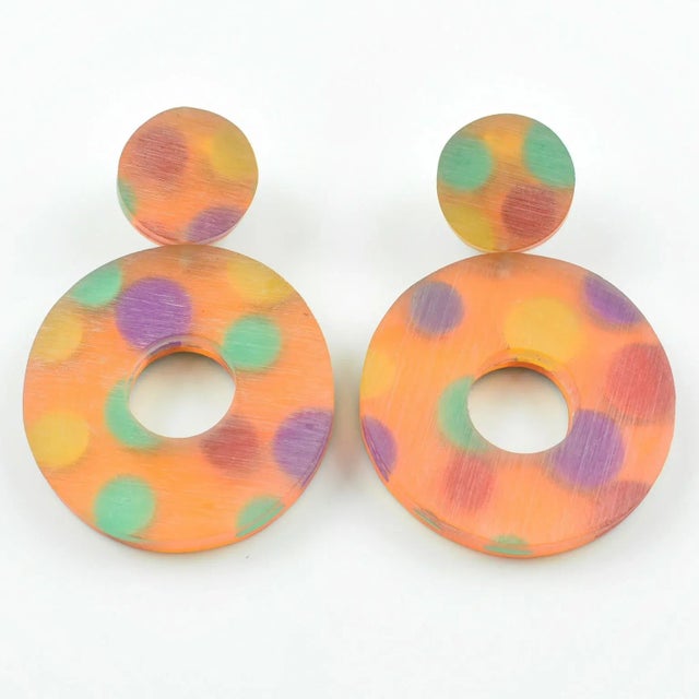 Contemporary Kaso Oversized Lucite Pair of Clip Earrings Orange Donut Multicolor Polka Dots For Sale - Image 3 of 5