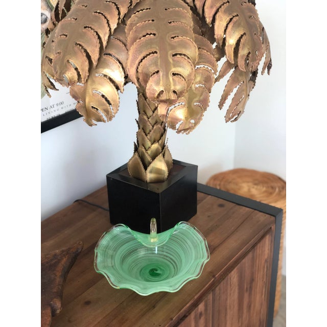 Add a little pop of color with this vintage, handblown, Italian dish in minty jade green. The thin green lines cascade...