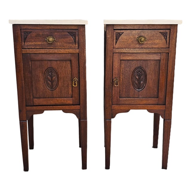 1910s Pair of English Mahogany Nightstands With Carved Floral Doors & Stone Tops For Sale