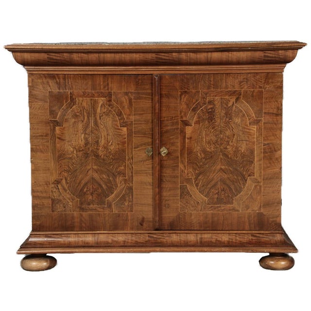 Mid 18th Century Antique Baroque Cabinet in Walnut, 1740s For Sale - Image 5 of 18
