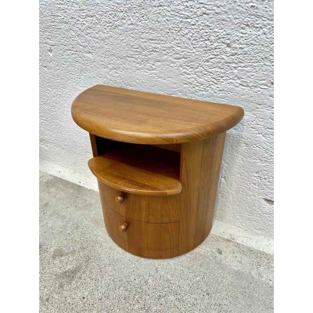 1960s Small Semicircular Teak Table from Silkeborg Møbelfabrik, 1960s For Sale - Image 5 of 9