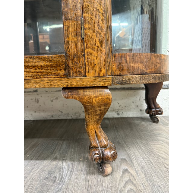 Wood Antique Victorian Edwardian Quarter Sawn Tiger Oak Curved China Cabinet Curio For Sale - Image 7 of 10