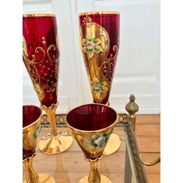 Venetian Murano Tre Fuocchi Glasses with 24k Gold Leaf on Ruby Red Glass, 1920s, Set of 12 For Sale - Image 6 of 11
