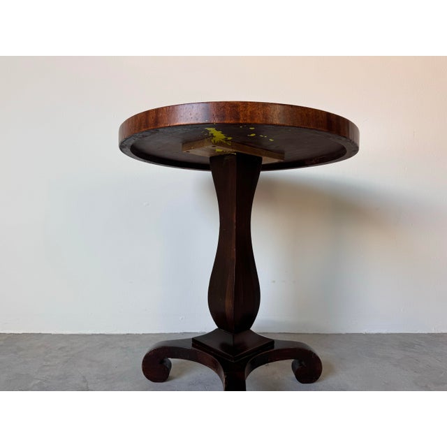1940s Vintage American Empire Style Mahogany Occasional Table For Sale - Image 5 of 11