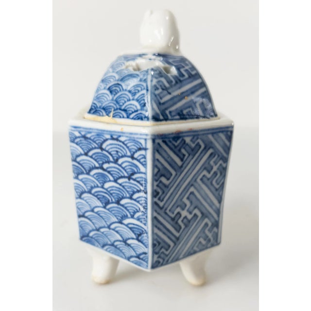 Late 19th Century Japanese Blue and White Arita Kiln Incense Burner Censer For Sale - Image 5 of 13