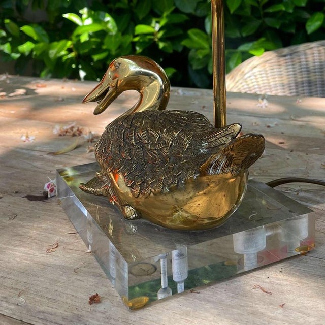 Vintage Brass Duck Table Lamp on Clear Acrylic Base, 1970s For Sale - Image 14 of 18