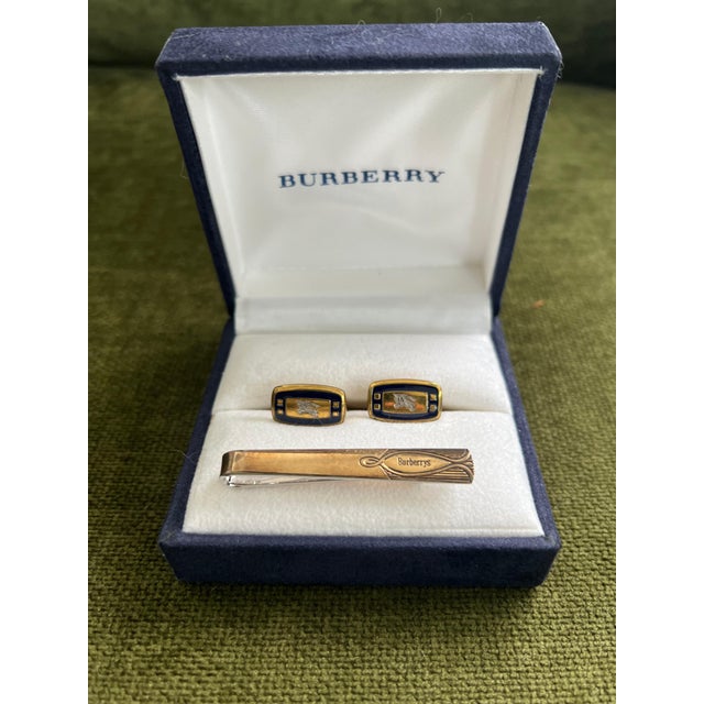 Vintage Burberry Gold Plate Cufflinks&Tie Clip In Original Case, "Circa 1970s" For Sale - Image 18 of 18