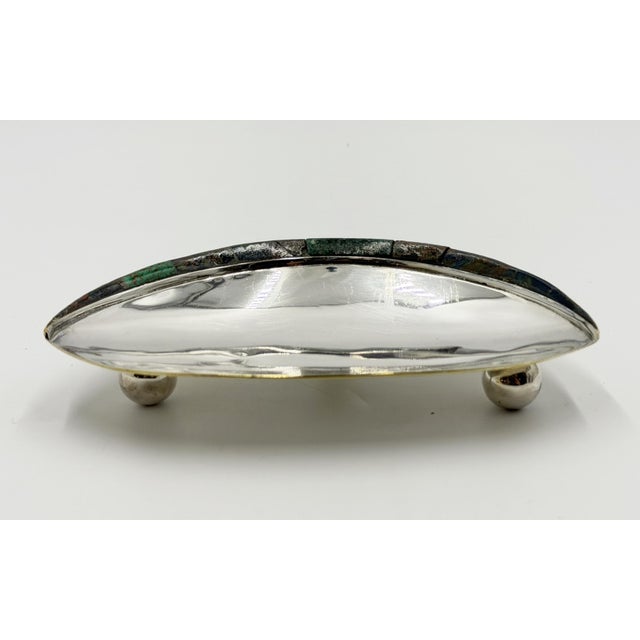 Mid-Century Modern 1960s Los Castillo Taxco Silver Plate Tripod Catchall With Lapis & Azurite Stone Inlay For Sale - Image 3 of 18