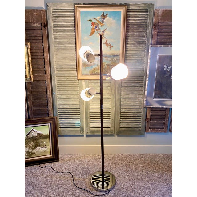 Vintage 1960s Midcentury 3-Light Floor Lamp Attributed to Gerald Thurston for Lightolier Silver and Brown Floor Lamp With...