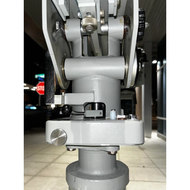 Vinten Professional Broadcasting Tri-Track Dolly & Jib Arm With Post Head Camera Base For Sale In Denver - Image 6 of 12