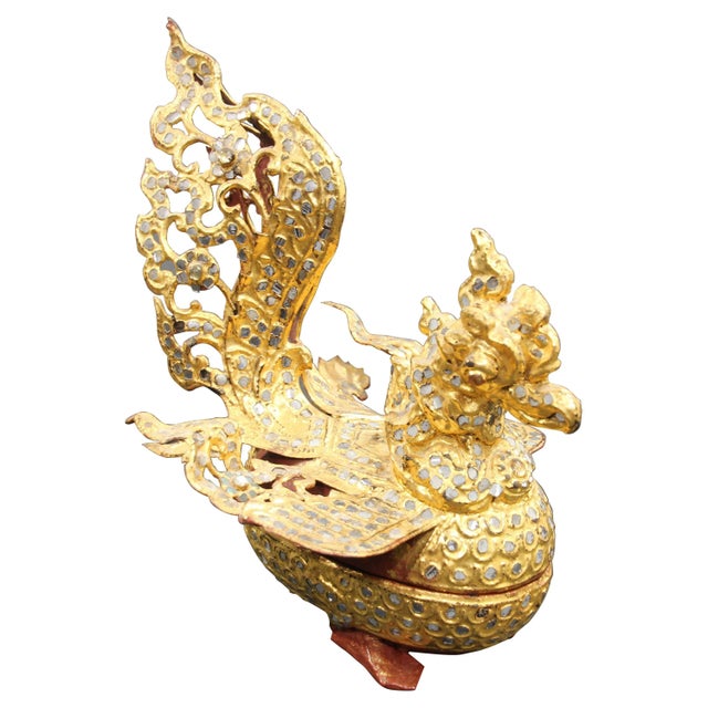 Burmese Bird-Shaped Betel Gold Lacquered Box For Sale - Image 13 of 13