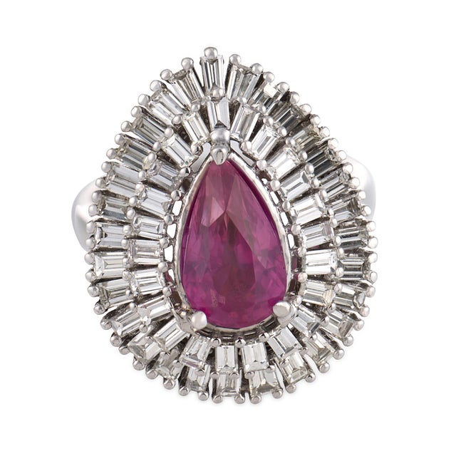 Contemporary Vintage Gia 2.84 Carat No Heat Pink Sapphire Diamond White Gold Ballerina Ring, Size 6.5 For Sale - Image 3 of 6