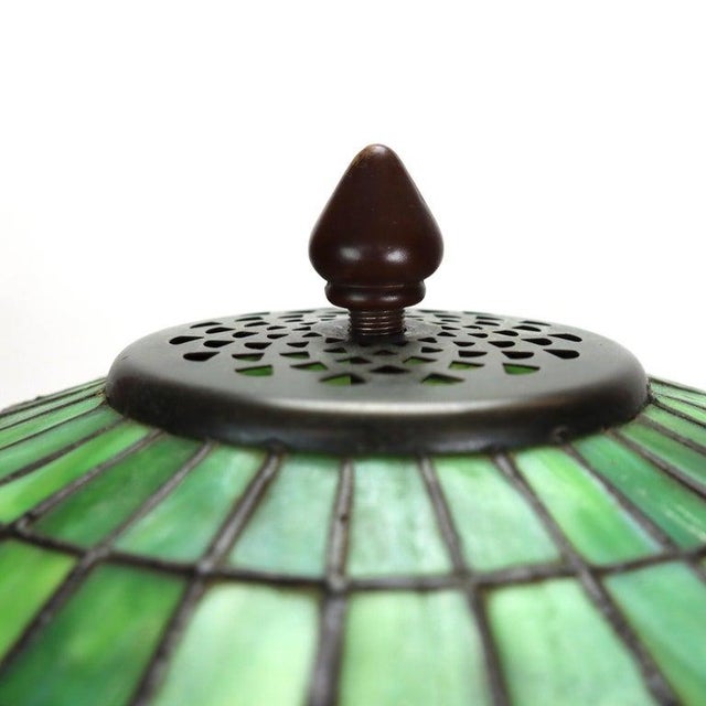 Traditional Vintage Tiffany Leaded Stained Glass Table Lamp With Acorn Shade 20thC For Sale - Image 3 of 15