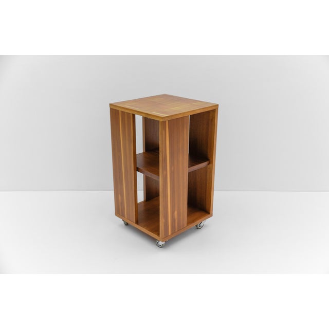 1960s Scandinavian Rollable 4-Sided Bookcase in Pine, 1960s For Sale - Image 5 of 12