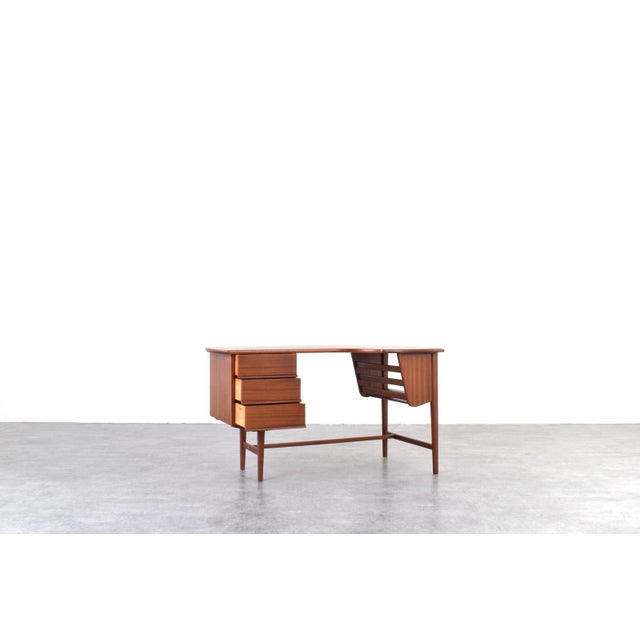 Mid-Century Modern Kidney-Shaped Teak Desk, Denmark, 1960s For Sale - Image 4 of 17