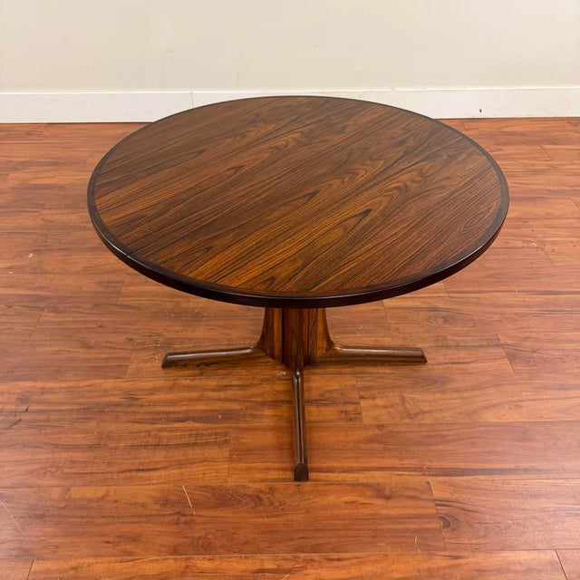 Mid-Century Modern Gudme Danish Small Round Rosewood Dining Table With Leaf For Sale - Image 3 of 16