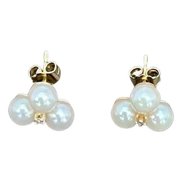 Tripod Pearl Stud Earring With Tiny Diamond in 14 Karat Yellow Gold For Sale