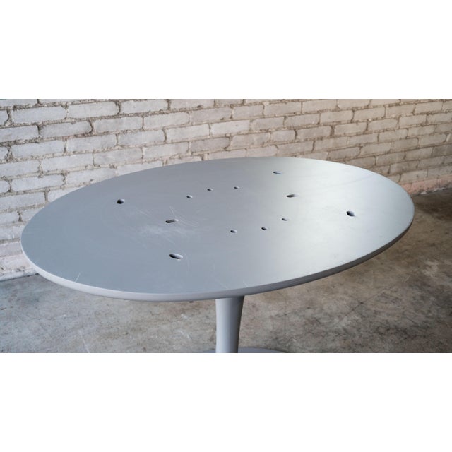 2020s Authentic Knoll Saarinen Grey Pedestal Table Base For Sale - Image 5 of 6