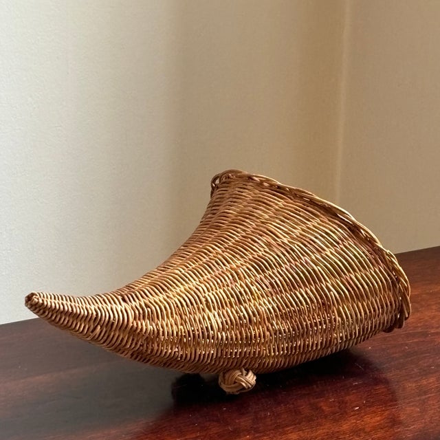 Tan Small Mid-20th Century Cornucopia Basket W/ Footed Base For Sale - Image 8 of 8