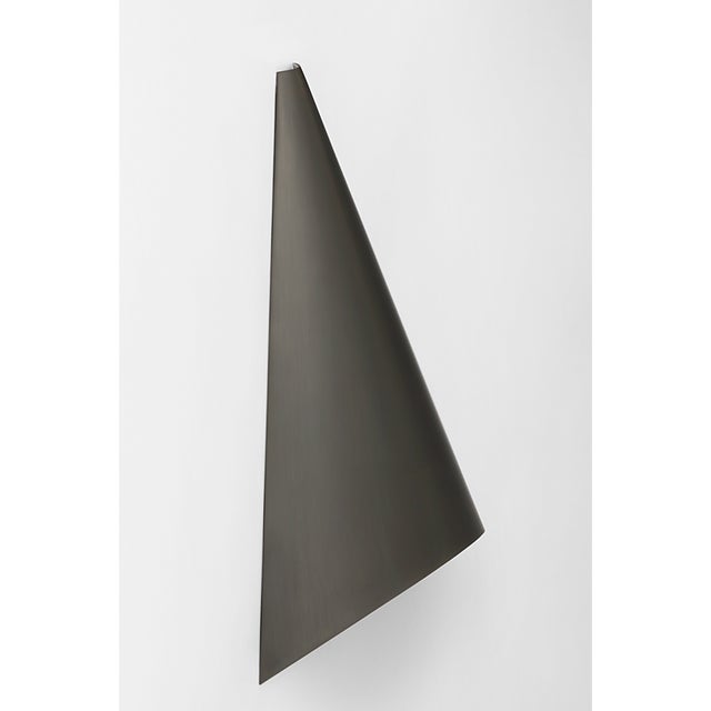 Visual Comfort Kelly Wearstler for Visual Comfort Signature Piel 9" Indoor/Outdoor Wall Wash in Bronze For Sale - Image 4 of 10