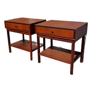 Mid-Century Modern Jack Cartwright for Founders, Pair of Nightstands, Attributed For Sale
