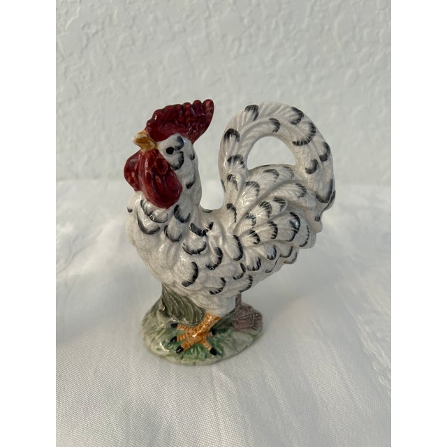 French Country Mid-Century Rooster & Hen Salt & Pepper Shakers, a Pair For Sale - Image 3 of 8