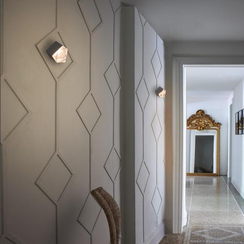 Astro Wall Lamp in White by Giopato & Coombes for Oluce For Sale - Image 4 of 7