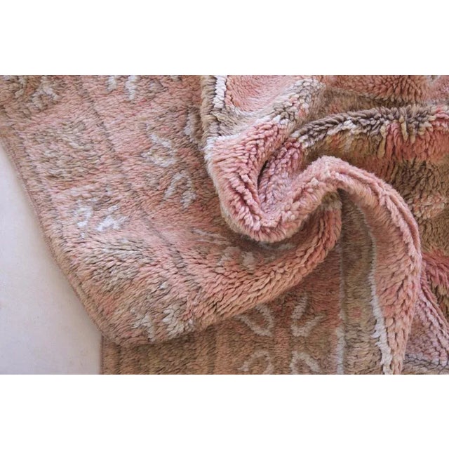 Moroccan Handwoven Rug - 4'7" X 8'1" Ft For Sale In Cleveland - Image 6 of 8