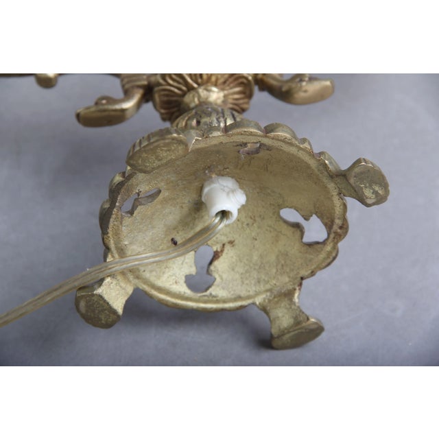 Vintage Table Lamp in Brass For Sale - Image 6 of 7
