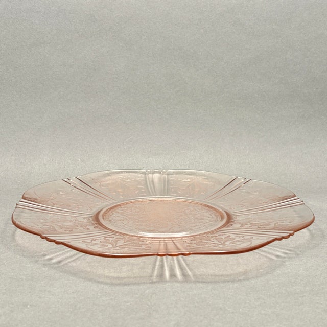1930s Vintage Pink “American Sweetheart” Depression Glass Cake Plate or Round Serving Platter by MacBeth Evans For Sale - Image 5 of 9