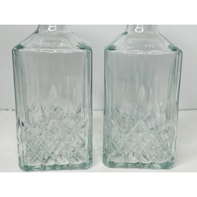 Vintage 1960s Brandon Square Glass Decanters- a Pair For Sale In Boston - Image 6 of 6