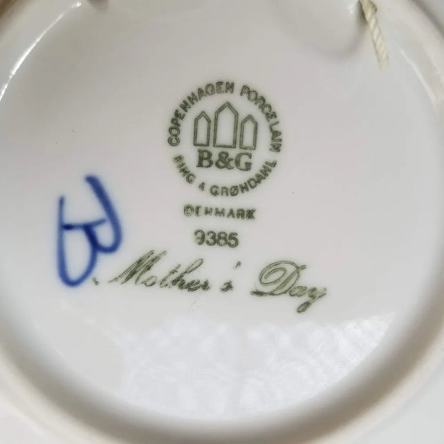 Ceramic 1980s Vintage Bing and Grondahl Porcelain Mother's Day Decorative Plates - Set of 4 For Sale - Image 7 of 9