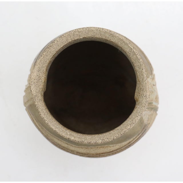Tan Charles Counts Signed 1988 Incised Footed Studio Pottery Vessel, American For Sale - Image 8 of 18