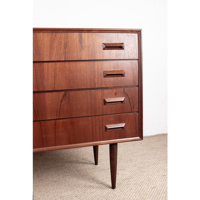 1960s Danish Teak Chest of Drawers by Borge Mogensen for Søborg Mobelfabrik, 1960s For Sale - Image 5 of 18