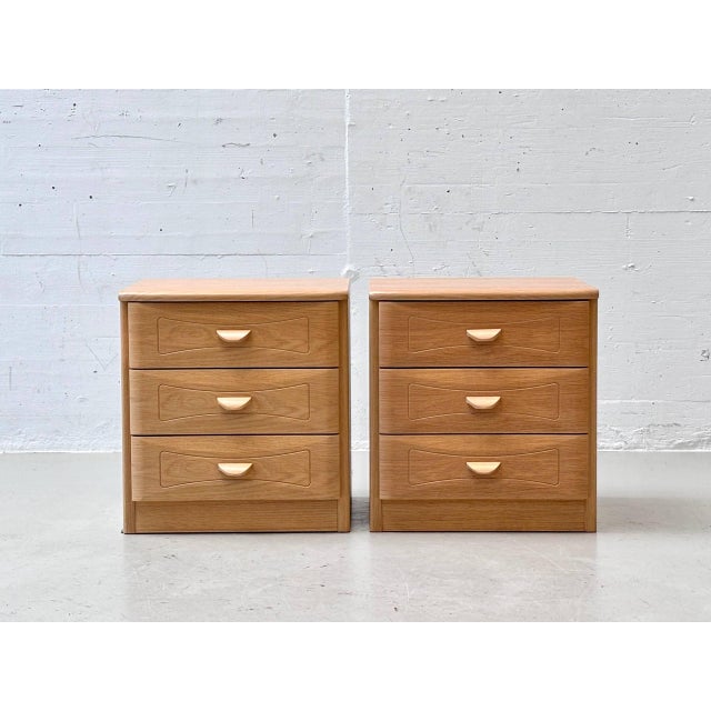Vintage Bedside Table in Light Wood For Sale - Image 14 of 16