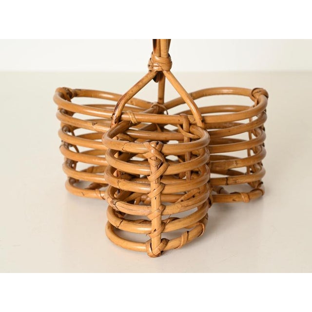 Tan French Riviera Bottle Rack in Curved Bamboo and Wicker, Italy, 1970s For Sale - Image 8 of 11