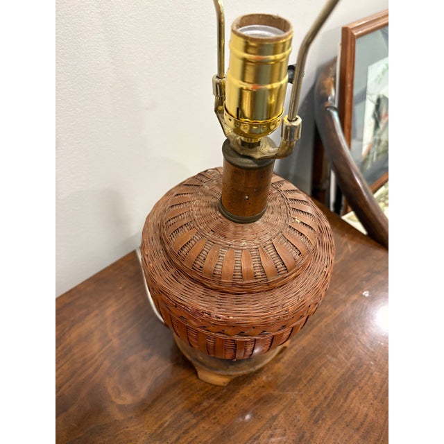1950s Vintage Fine Wicker Urn-Shaped Basket Lamp For Sale - Image 5 of 6