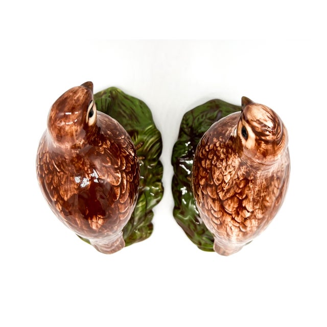Pair of Vintage Holland Mold Quail Figurines – Hand-Painted Majolica Style Birds - Cottagecore, English Country, Traditional, Lodge, Woodland For Sale In Houston - Image 6 of 13