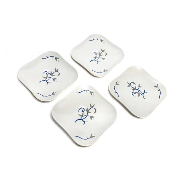 1940s Arts and Crafts Hand Made Weil Ware Floral Plates - Set of 4 For Sale - Image 4 of 4