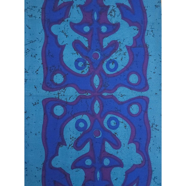 Mid-century screen-printed wall hanging. Signed by the german artist Traute Sänger Unused, very rare find in this...