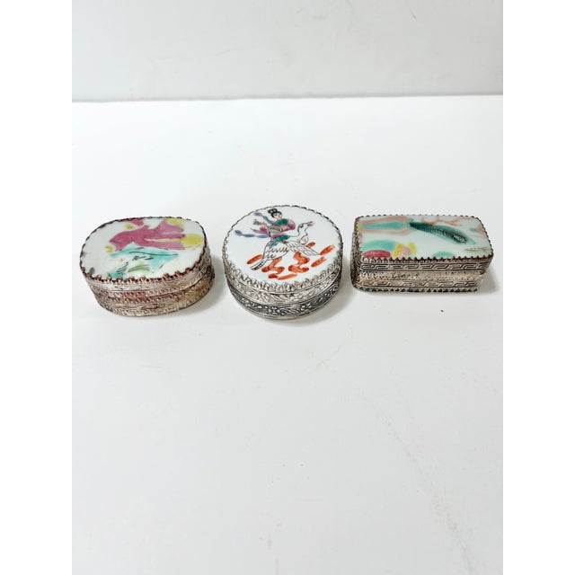 1970s Vintage Chinese Porcelain & Silverplate Trinket Boxes – Hand Painted Figural Vanity Boxes (Set of 3) For Sale - Image 5 of 9