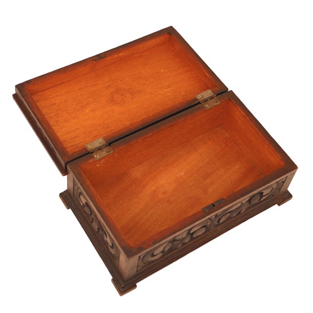 Wood Late 19th Century Carved Oak Box With Foliate Decoration, English, Ca. 1880 For Sale - Image 7 of 10