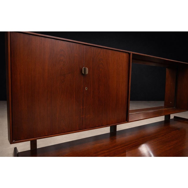 Brazilian Modern Dresser With Stool in Rosewood, Carlo Hauner for Forma, 1950s For Sale - Image 11 of 16