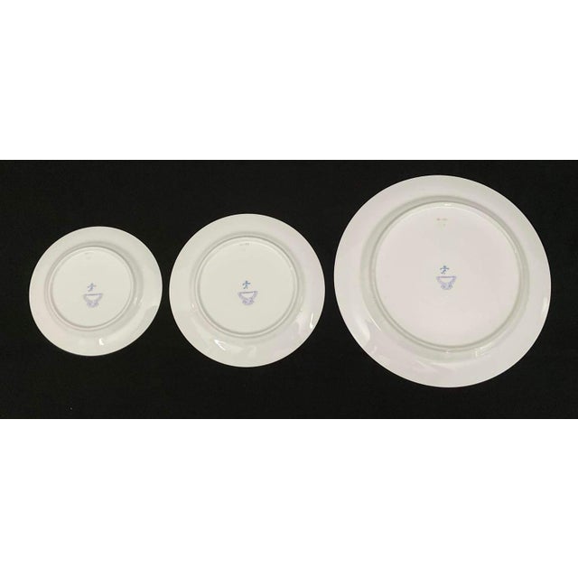 1980s Exceptional Set of Furstenberg “Ancestral Dresden” China - 71 Pieces For Sale In New York - Image 6 of 16