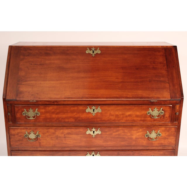 Early 19th Century American Federal Cherry Wood Slant Top Desk For Sale - Image 10 of 16
