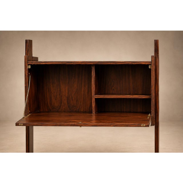 Pair of Brazilian Modern Adjustable Bookshelves With Cabinets in Rosewood, Brazil, 1960s For Sale - Image 13 of 17
