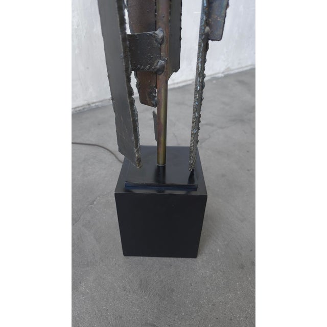 Sculptural Brutalist Bronze Table Lamp by Richard Barr for Laurel For Sale - Image 9 of 12