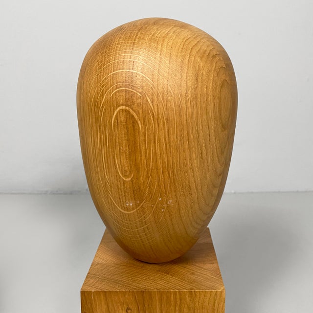 Postmodern Italian Postmodern Stylized Head Sculptures in Wood, 1990s, Set of 2 For Sale - Image 3 of 11